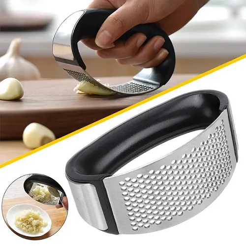 ARC-SHAPED GARLIC AND GINGER PRESS